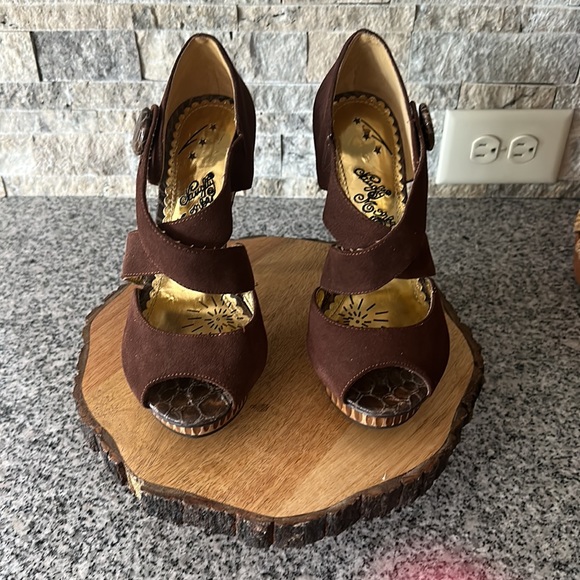 NAUGHTY MONKEY 🐒💕Brown Leopard Platform Decked Out High Heel Pumps Size 8 - Picture 5 of 9